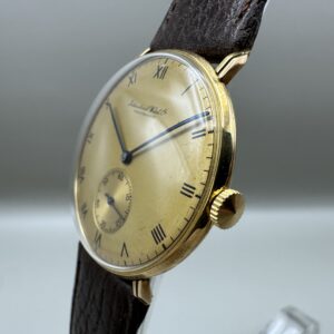 Alternative view of 1941 -es arany IWC Schaffhausen