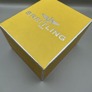 Alternative view of Breitling Navitimer Full Set - A23322